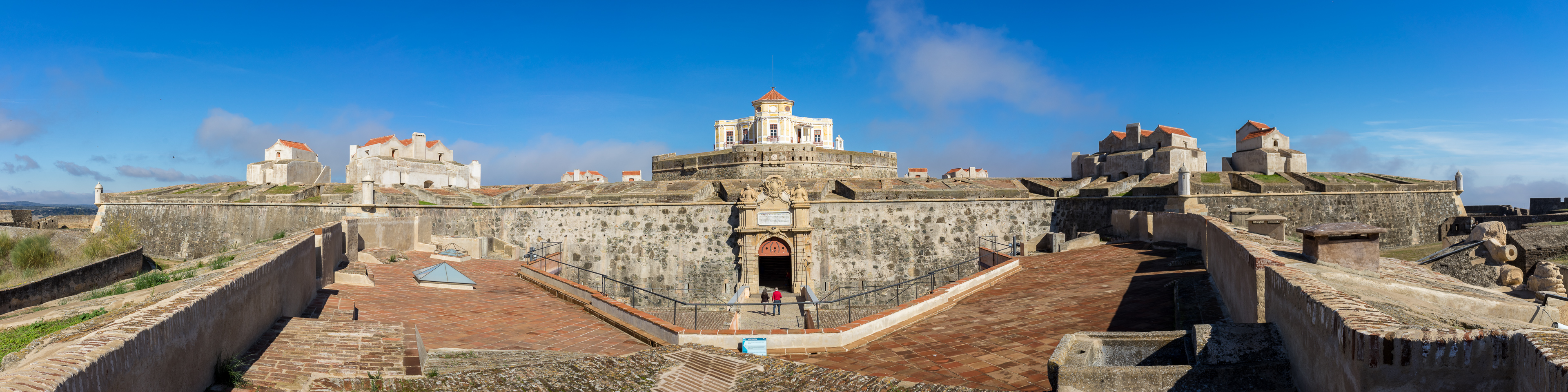 Elvas, die Stadt mit den imposanten Bauwerken